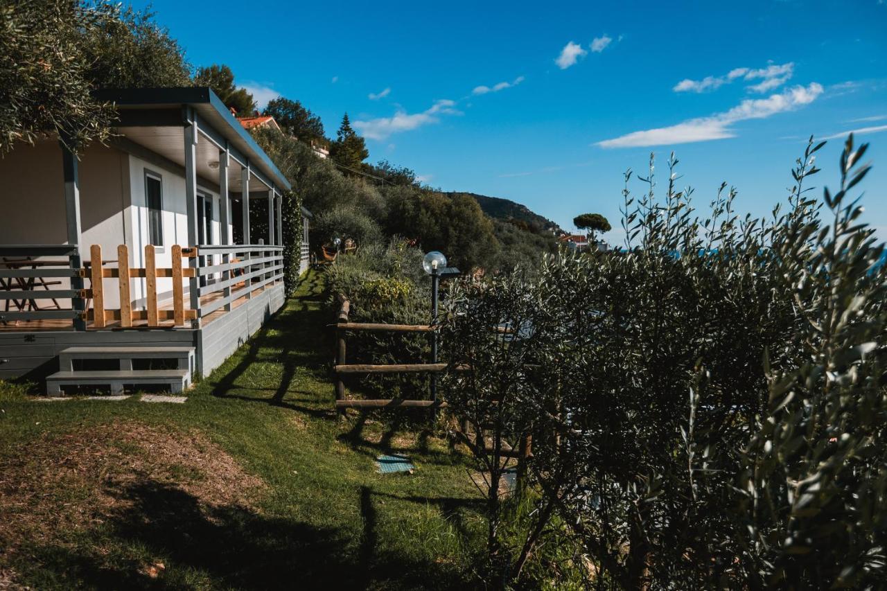 Agriturismo Rose Di Pietra Pietra Ligure Eksteriør bilde